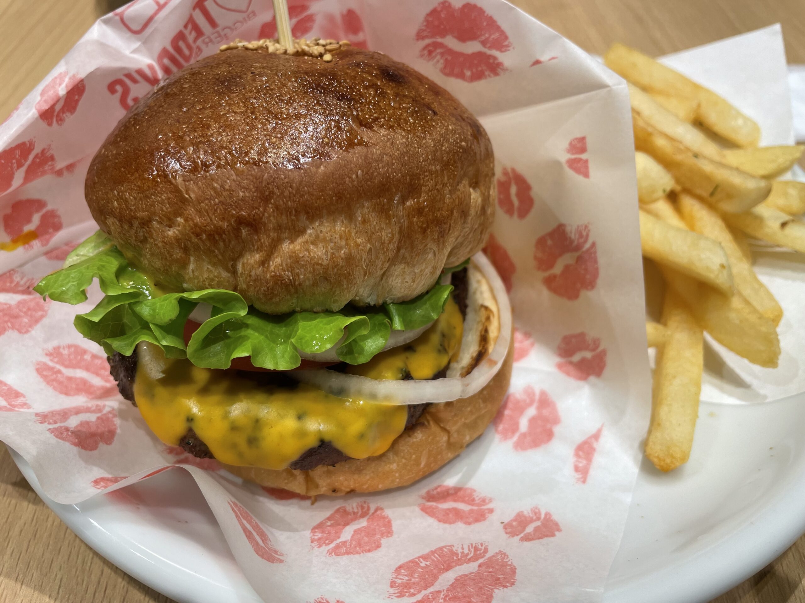 食レポ ハワイbestバーガー賞受賞 テディーズビガーバーガー を食べてみた感想 電子小説家 公認会話士のサイト 無料会話ブログ 恋愛小説 食レポ ハワイbestバーガー賞受賞 テディーズビガーバーガー を食べてみた感想 電子小説家 公認会話士のサイト 無料会話ブログ 恋愛小説